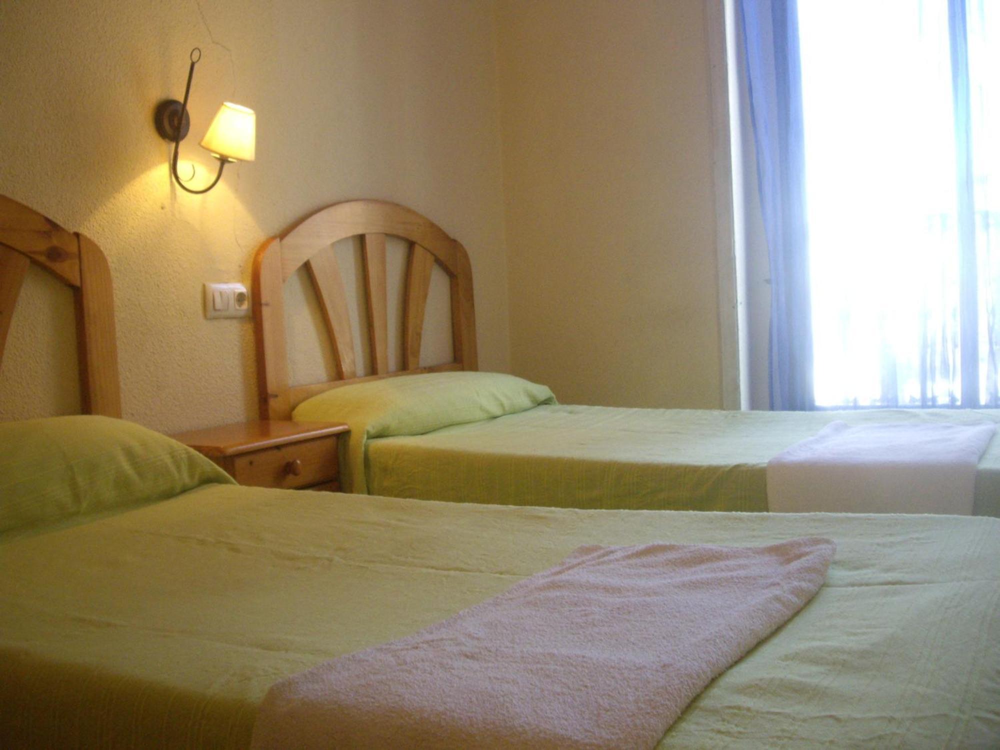 Hostal Pacios Madri Exterior foto